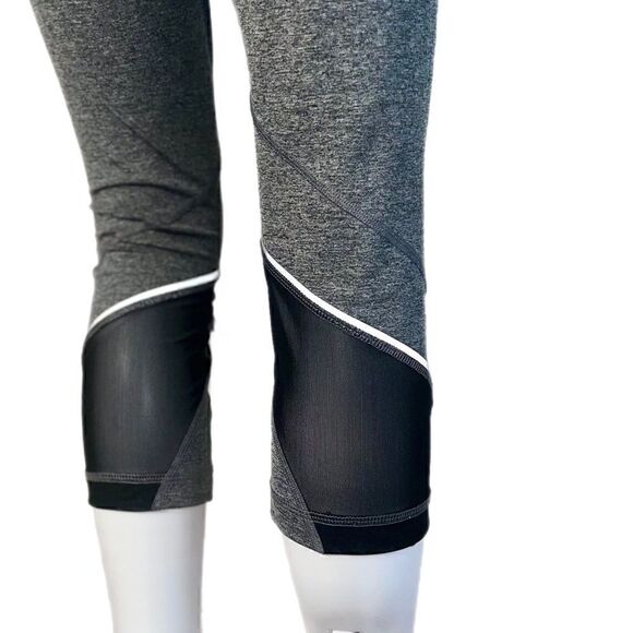 90 Degrees 7/8 Active Compression Legging - Picture 6 of 8